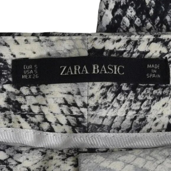 Zara Faux Snakeskin Pants Ankle Trousers Gray White Size Small - Picture 13 of 16